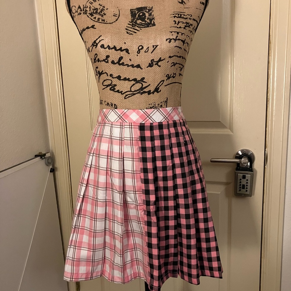 Forever 21 F21 Pink and Black Plaid pleated  Skirt 0X XL 14 cute kawaii Lolita